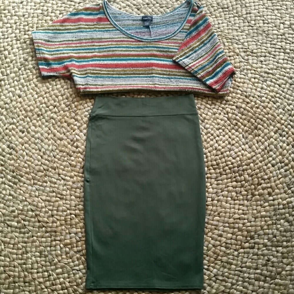 Stretch-Knit Pencil Skirt